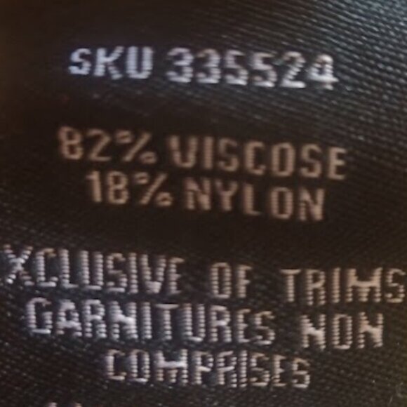 LE CHATEAU Yellow - Green (Chartreuse) Light Weight Sweater or Top Size Medium - Picture 6 of 6